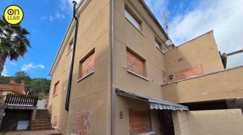 Barcelona - Canyelles - 594m2