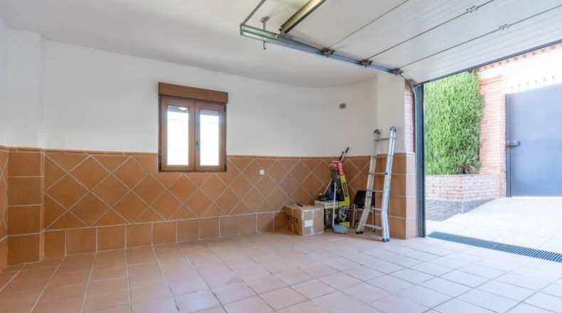 Granada - Peligros - 420m2