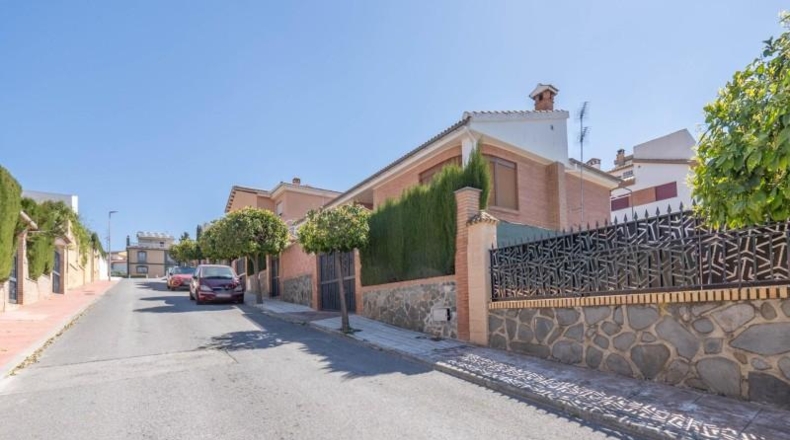 Granada - Peligros - 420m2