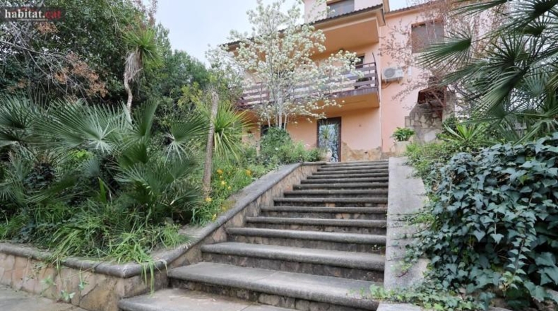 Barcelona - Canyelles - 869m2