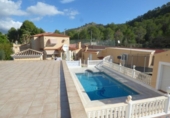 Chalet independiente con terreno en venta en la España, Villajoyosa, ref: TR399932 foto