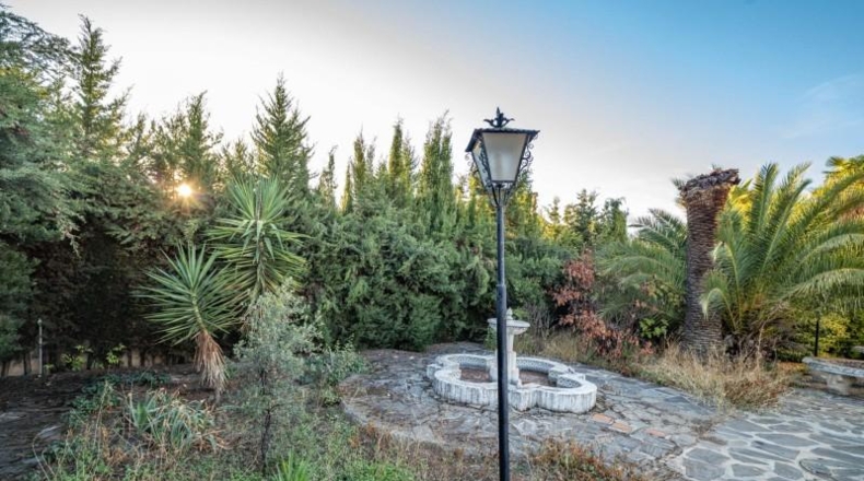 Granada - Huétor Vega - 2690m2