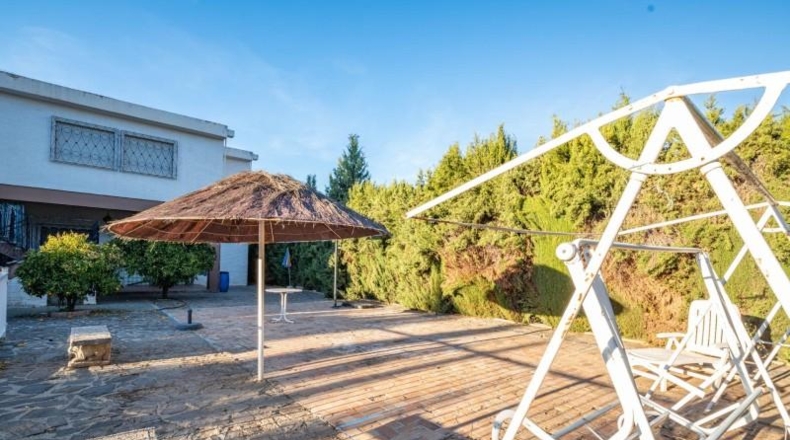 Granada - Huétor Vega - 2690m2