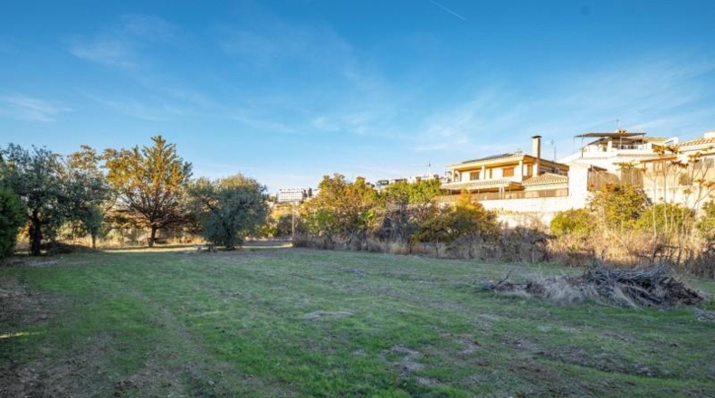 Granada - Huétor Vega - 2690m2