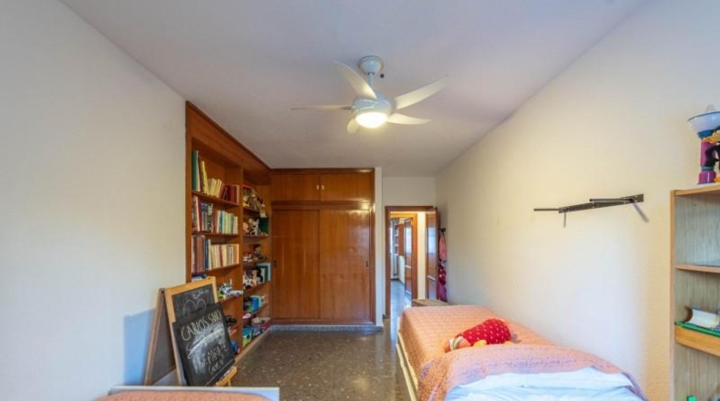 Granada - Huétor Vega - 2690m2