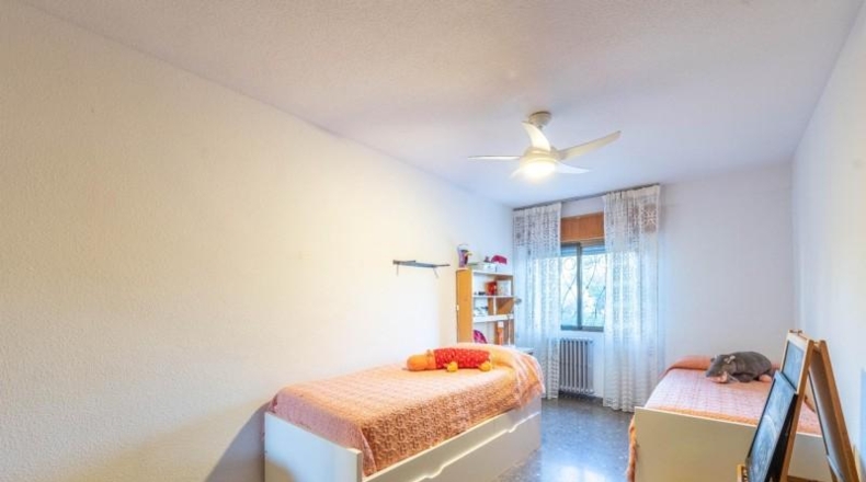 Granada - Huétor Vega - 2690m2