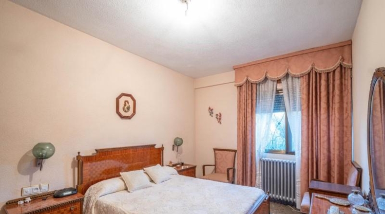 Granada - Huétor Vega - 2690m2