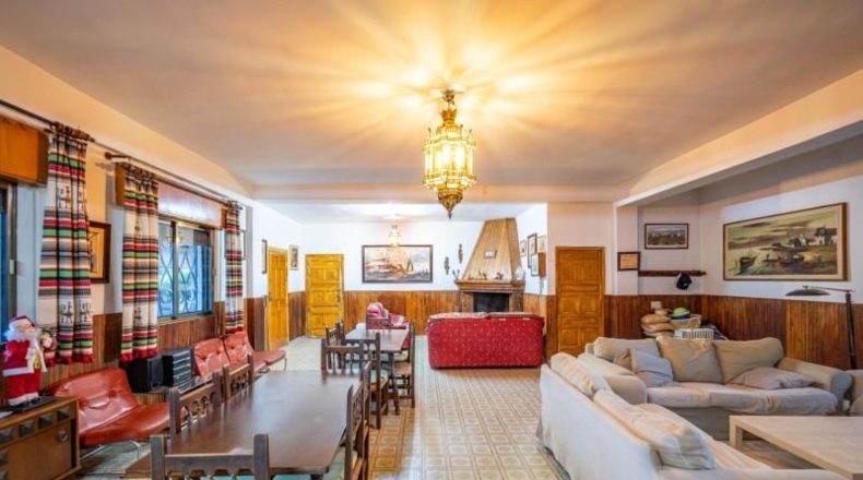 Granada - Huétor Vega - 2690m2