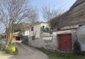 Chalet independiente con terreno en venta en la España, Calatayud, ref: TR401928 foto