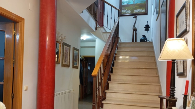Ciudad Real - Valdepeñas - 951m2