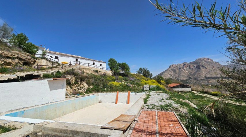 Almería - Vélez-Blanco - 29326m2