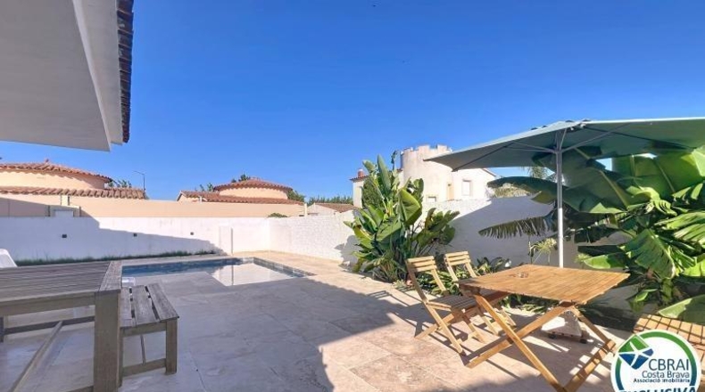 Gerona - Empuriabrava - 102m2