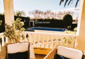 Отдельно стоящий дом с участком на продажу в городе el Vendrell Фото