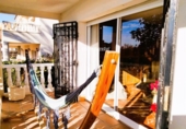 Отдельно стоящий дом с участком на продажу в городе el Vendrell Фото