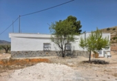 Xalet independent amb terreny en venda a la España, l'Alguenya, ref.: TR402165 foto