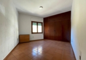 Дом с участком на продажу в городе Ciutadella de Menorca Фото
