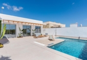 Chalet independiente con terreno en venta en la España, Benijófar, ref: TR402261 foto