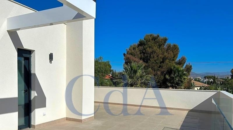 Alicante - Campello - 485m2