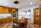 Chalet independiente con terreno en venta en la España, Motril, ref: TR402290 foto