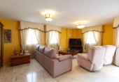 Chalet independiente con terreno en venta en la España, Motril, ref: TR402290 foto