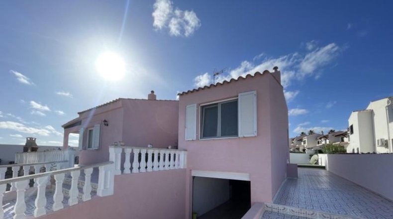 Балеарские острова - Es Castell - 690m2
