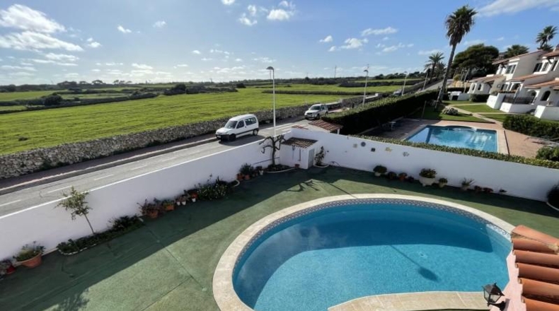 Балеарские острова - Es Castell - 690m2
