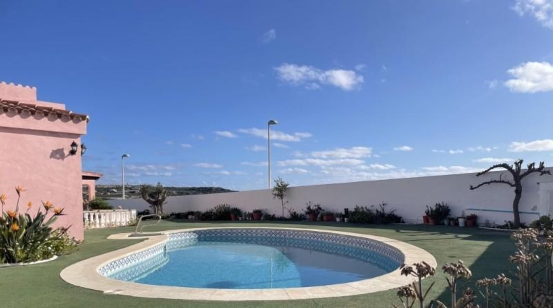 Балеарские острова - Es Castell - 690m2