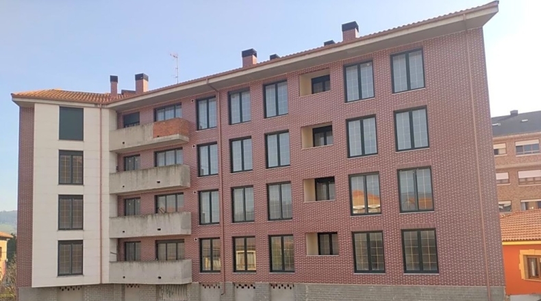 Cantàbria - Los Corrales de Buelna - 2208m2
