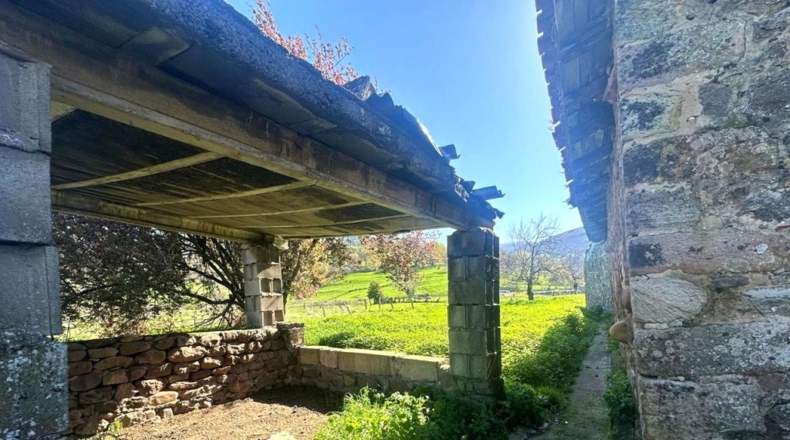 Cantàbria - Los Corrales de Buelna - 1319m2