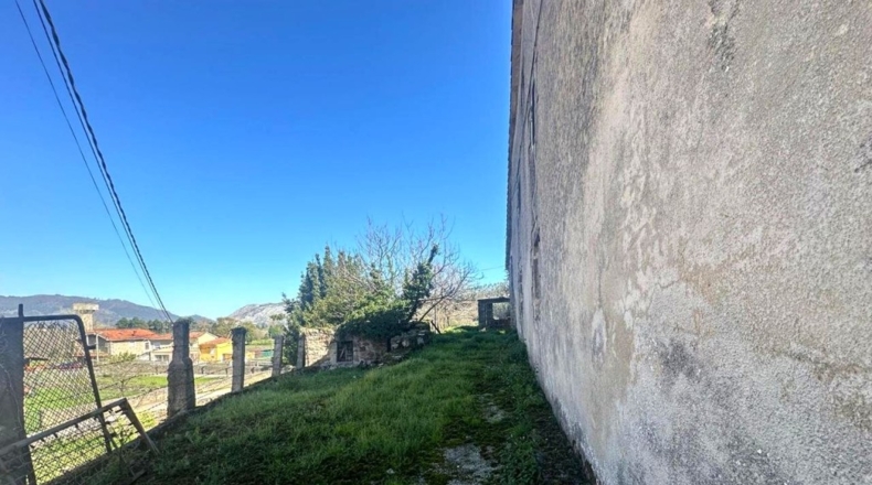 Cantàbria - Los Corrales de Buelna - 1319m2