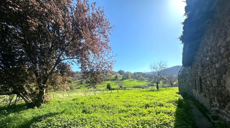 Cantàbria - Los Corrales de Buelna - 1319m2