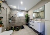 Chalet independiente con terreno en venta en Loja ref: TR402364 foto