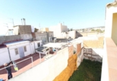 Участок с постройкой на продажу в городе Vilanova i la Geltrú Фото