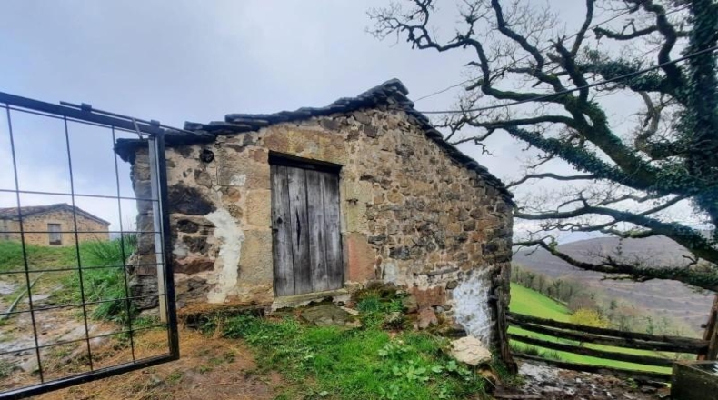 Cantabria - San Pedro del Romeral - 79685m2