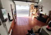 Chalet independiente con terreno en venta en la España, Valverde de la Virgen, ref: TR402621 foto