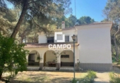 Chalet independiente con terreno en venta en la España, Albacete, ref: TR402633 foto