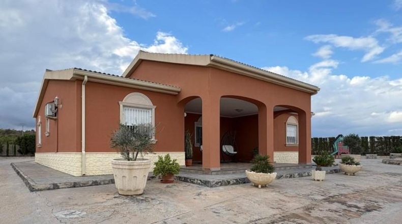 Alicante - Эльче - 2000m2