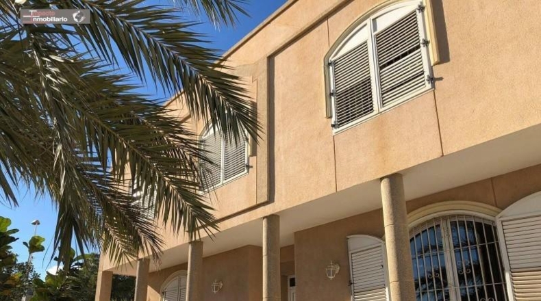 Альмерия - Huércal de Almería - 400m2