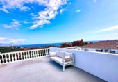 Chalet independiente con terreno en venta en la España, Estepona, ref: TR402752 foto