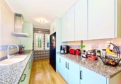 Chalet independiente con terreno en venta en la España, Estepona, ref: TR402752 foto