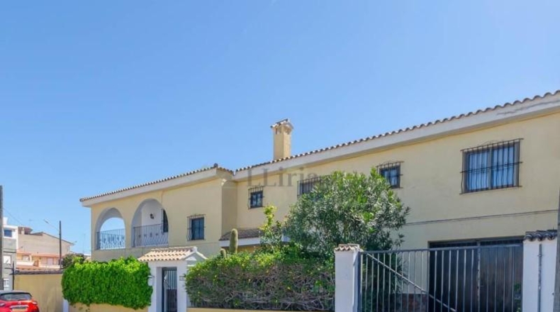 Valencia - Ribarroja del Turia - 398m2