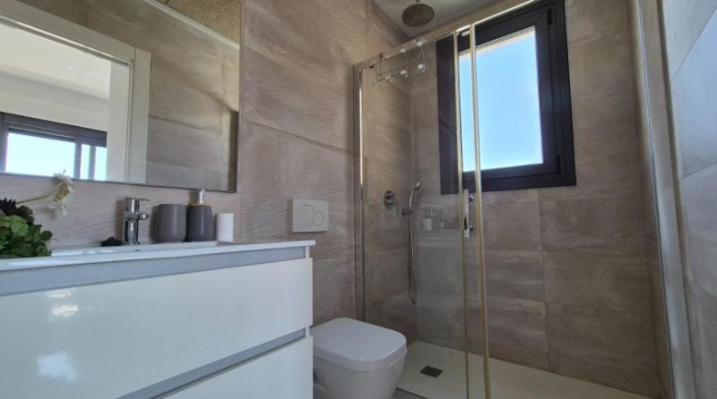 Alicante - Torrevieja - 466m2