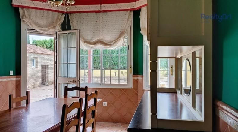 Sevilla - Bollullos de la Mitación - 645m2