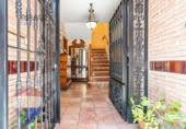 Chalet independiente con terreno en venta en la España, Málaga, ref: TR403061 foto
