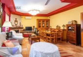 Chalet independiente con terreno en venta en la España, Málaga, ref: TR403061 foto