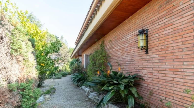 Barcelona - Castellar del Vallès - 2106m2