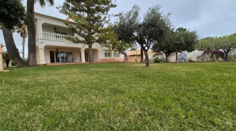 Аликанте - Cabo Roig - 1445m2