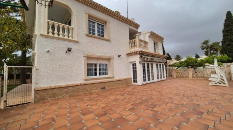 Аликанте - Cabo Roig - 1445m2