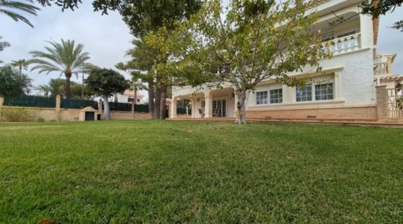 Аликанте - Cabo Roig - 1445m2