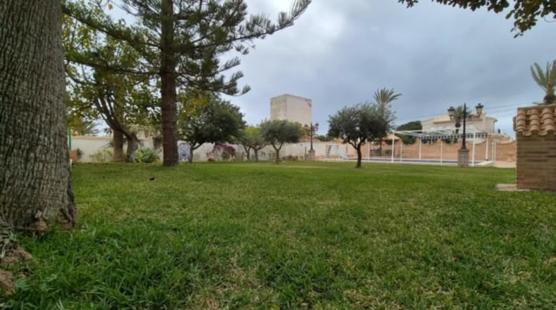 Аликанте - Cabo Roig - 1445m2